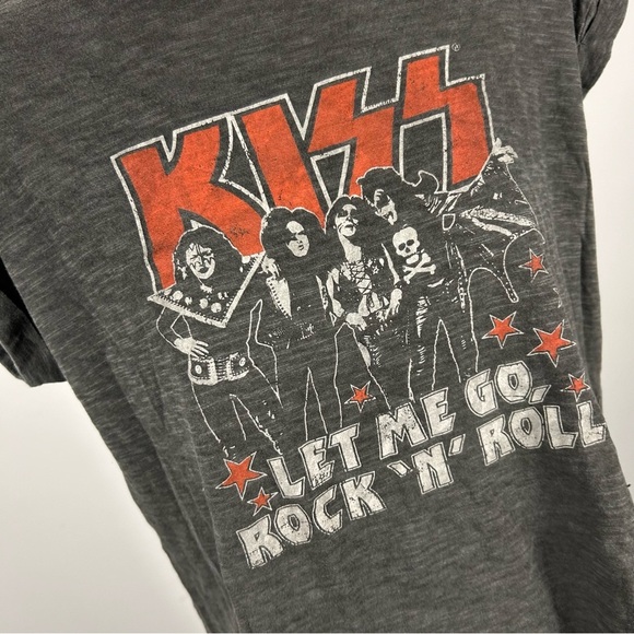 KISS Cropped Gray Graphic T-Shirt M - Picture 3 of 9
